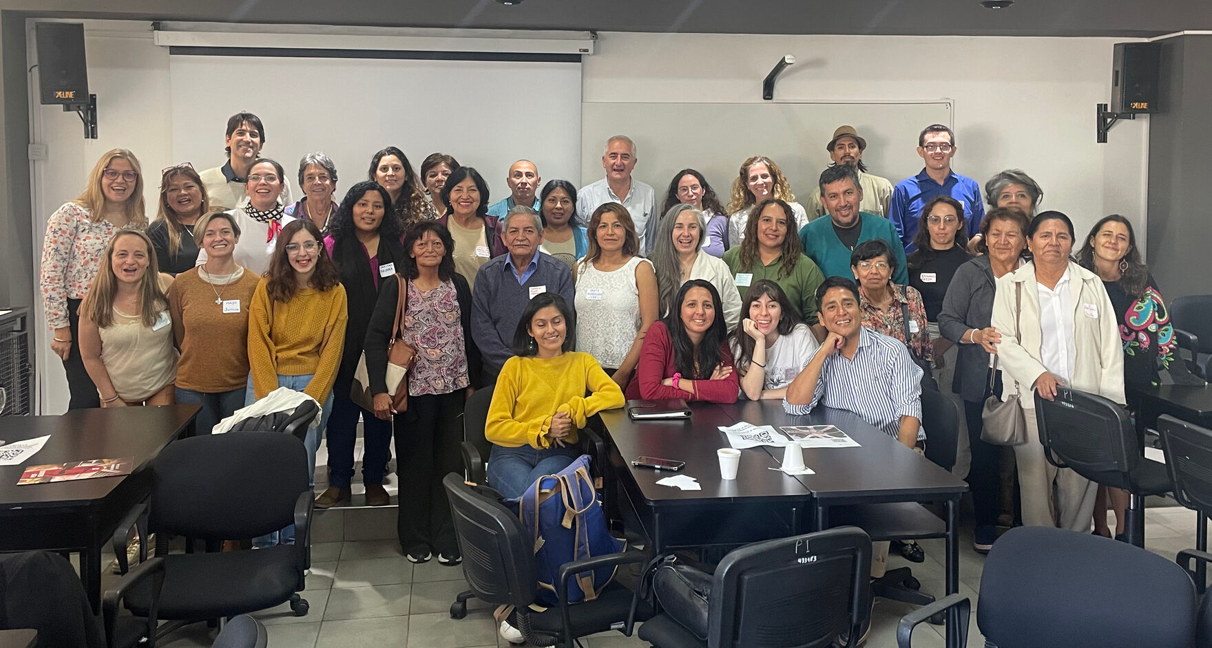 Importantes profesionales de la comisión directiva de AEDROS brindaron una enriquecedora jornada de capacitación gratuita sobre el ABC del fundraising, a más de 80 organizaciones sociales